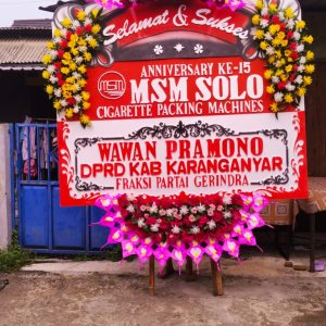 Bunga Papan Sukses 4